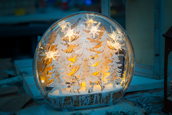Décoration de Noël - décorations lumineuses - boule de verre avec décoration lumineuse